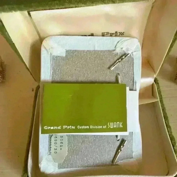 Vintage Swank Gran Prix Jade Over Cuff Gold Tone Cuff Links In Original Box - Picture 2 of 3